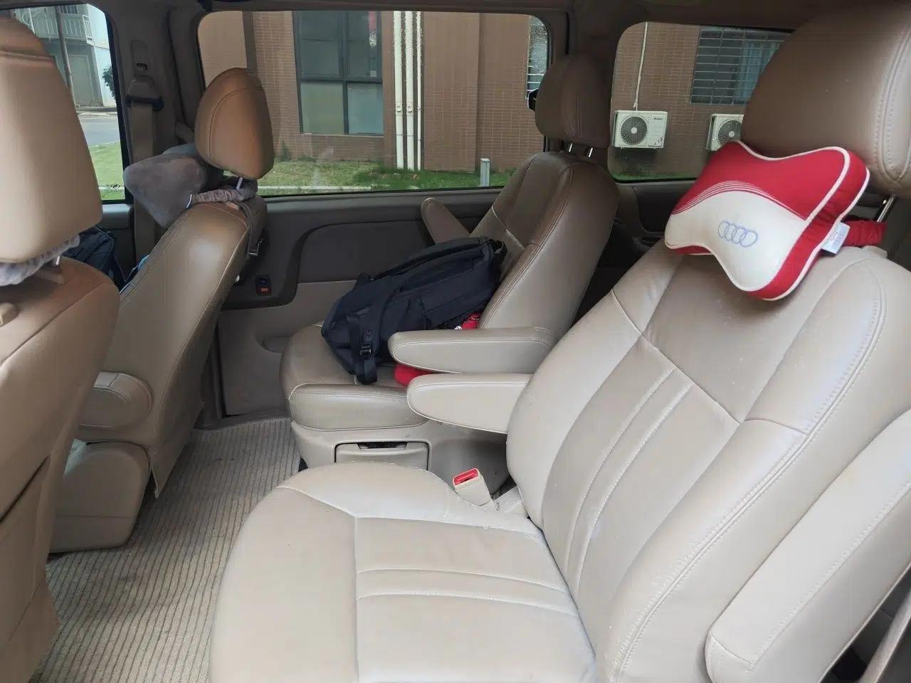 Buick GL8 2011 2.4L LT Executive Edition — миниатюра 17