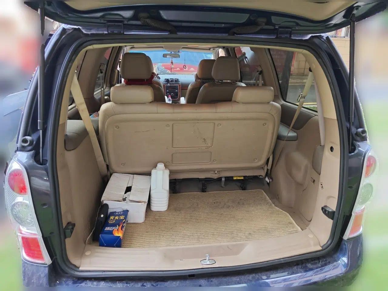 Buick GL8 2011 2.4L LT Executive Edition — миниатюра 19