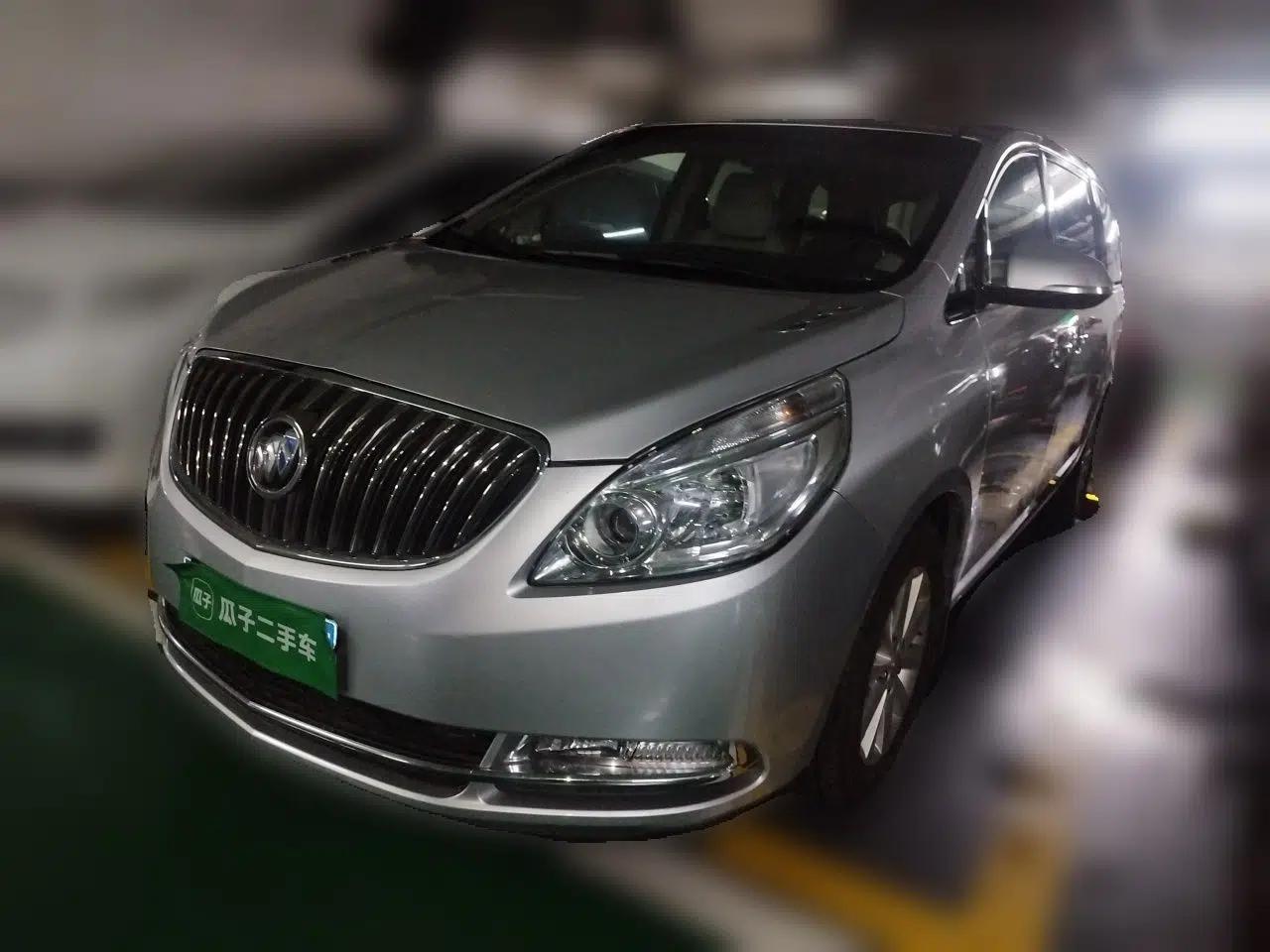 Buick GL8 2015 2.4L Luxury Business Premium Edition — миниатюра 1