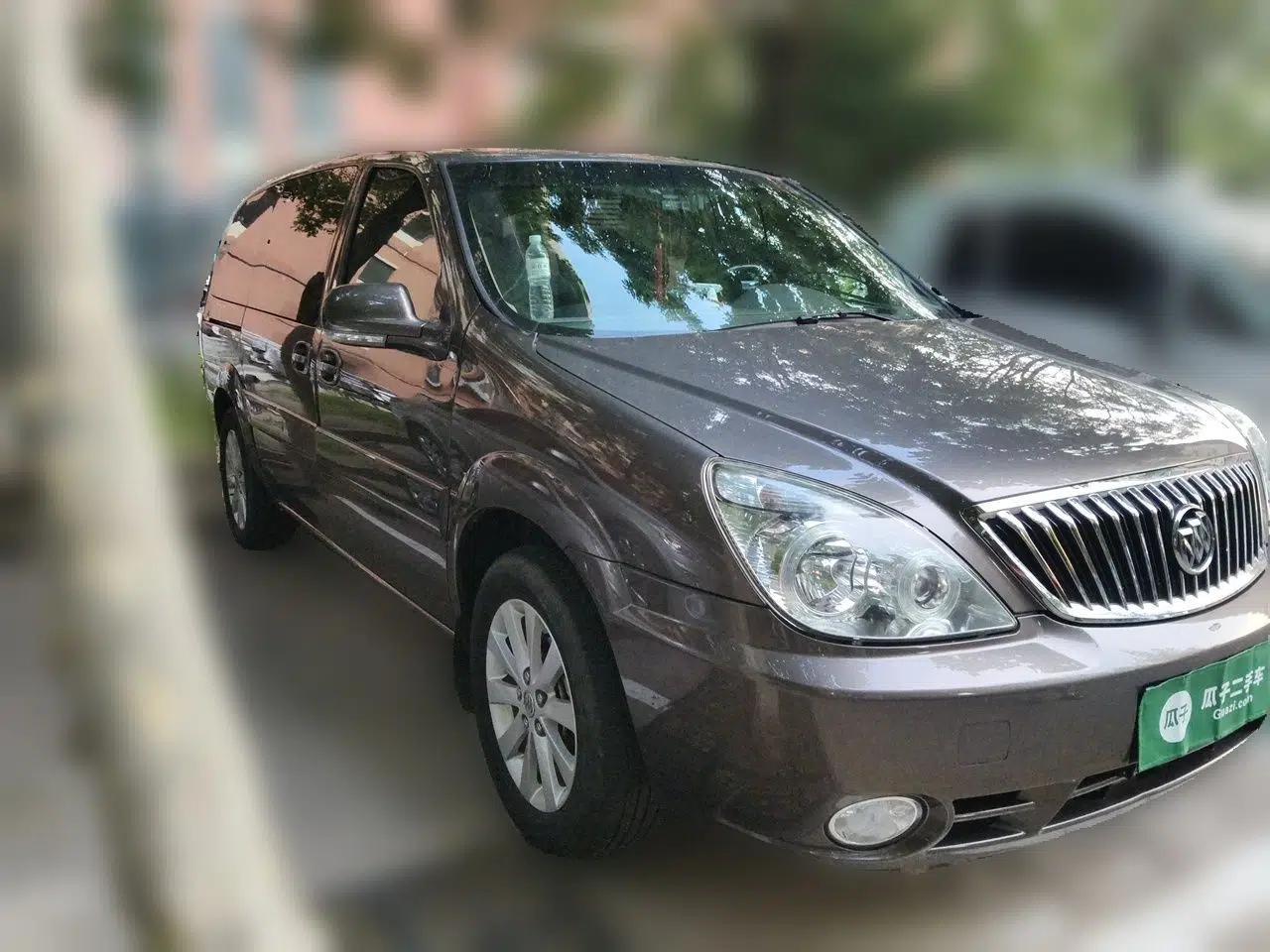 Buick GL8 2014 2.4L Comfort Edition — миниатюра 3