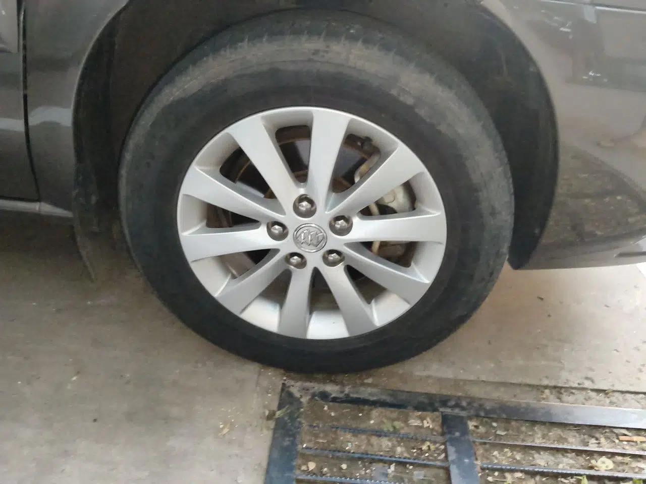 Buick GL8 2014 2.4L Comfort Edition — миниатюра 8