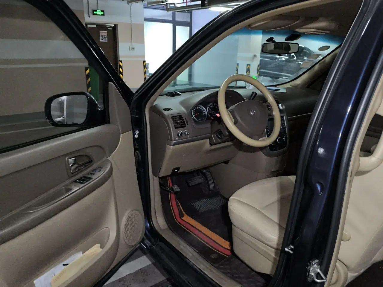 Buick GL8 2014 2.4L Classic Edition — миниатюра 16
