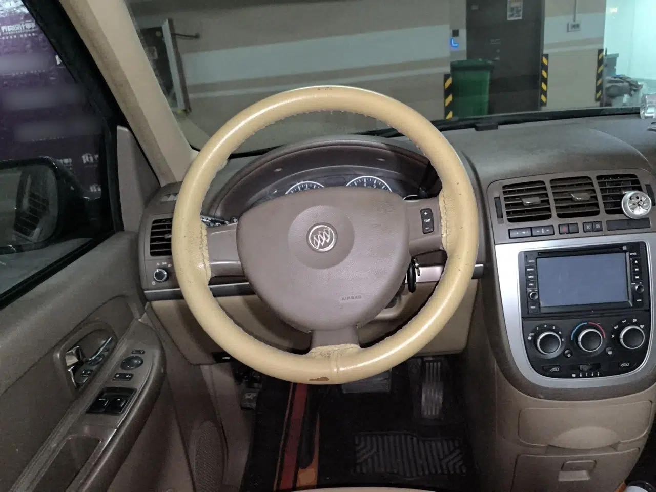 Buick GL8 2014 2.4L Classic Edition — миниатюра 10