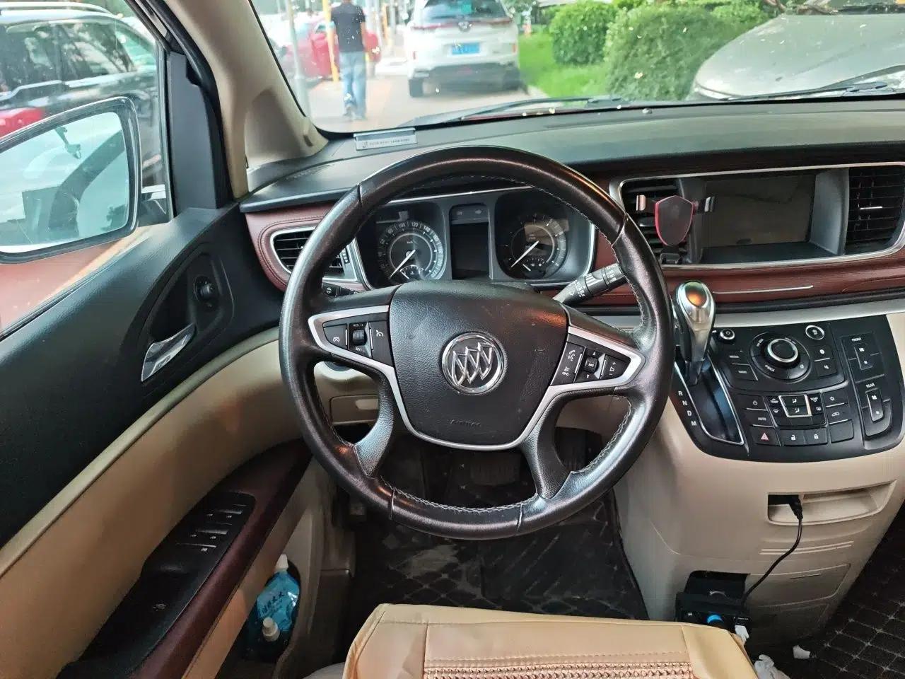Buick GL8 2017 25S Luxury Version China V Standard — миниатюра 10