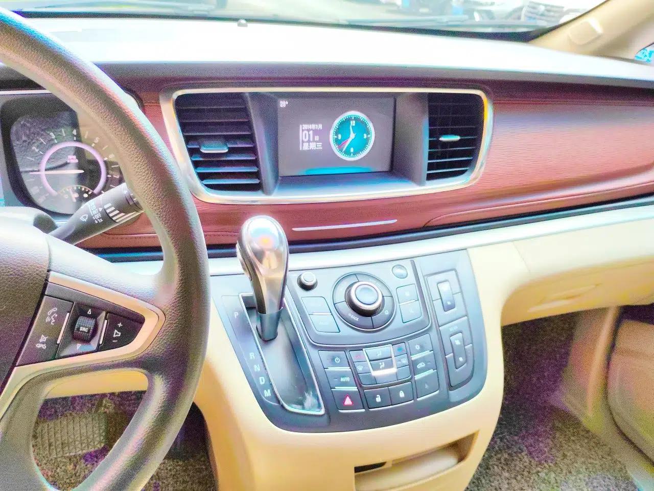 Buick GL8 2017 25S Comfort Version China V Standard — миниатюра 13