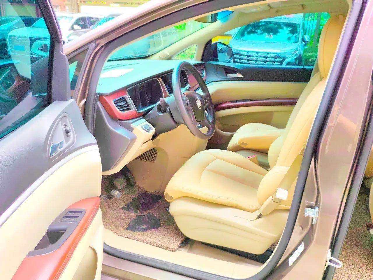 Buick GL8 2017 25S Comfort Version China V Standard — миниатюра 16
