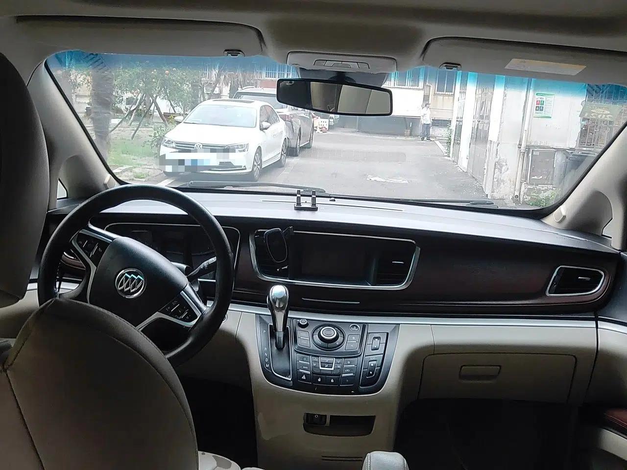 Buick GL8 2017 25S Comfort Version China V Standard — миниатюра 9