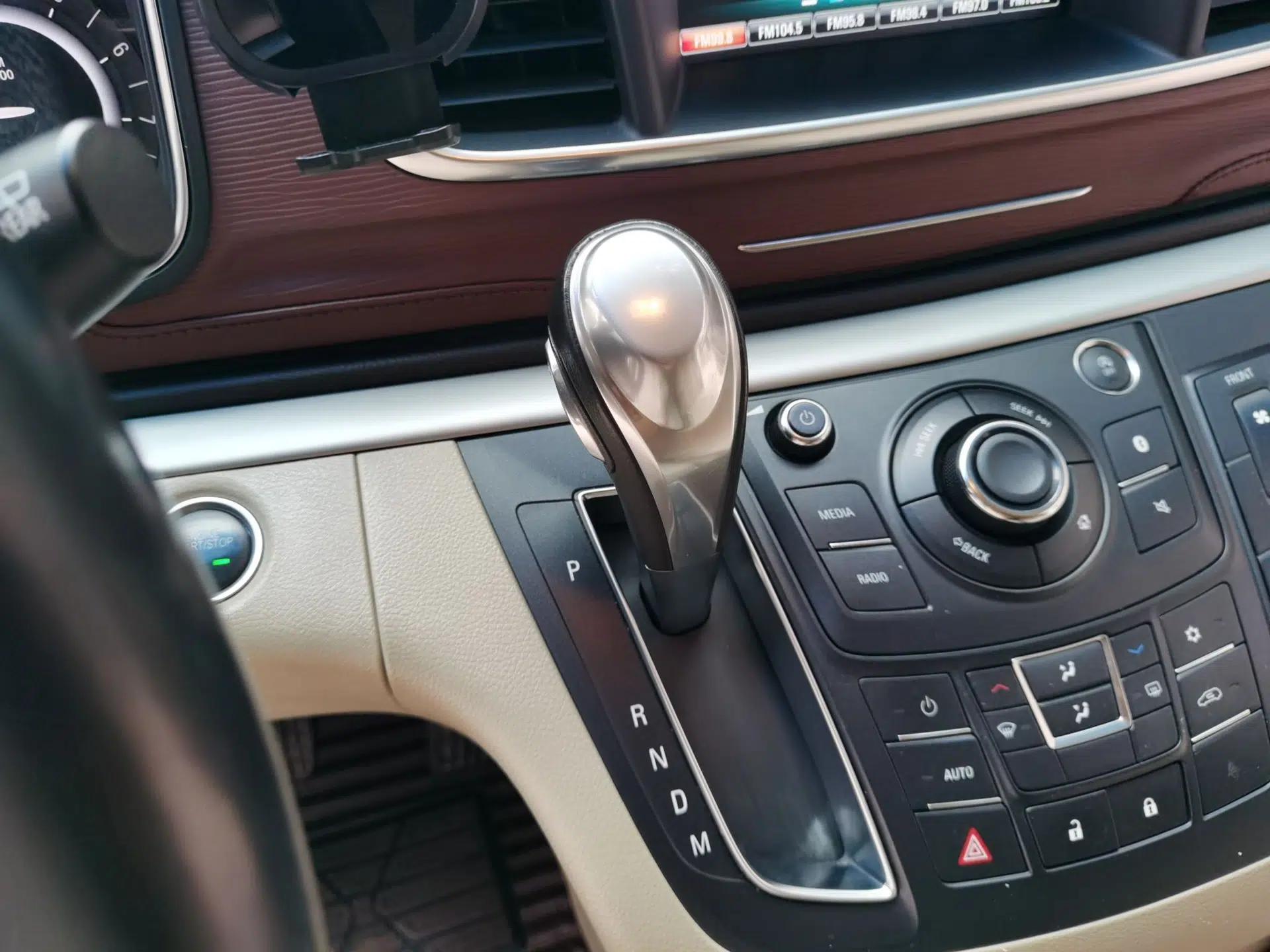 Buick GL8 2018 28T Luxury Model China VI Standard — миниатюра 14