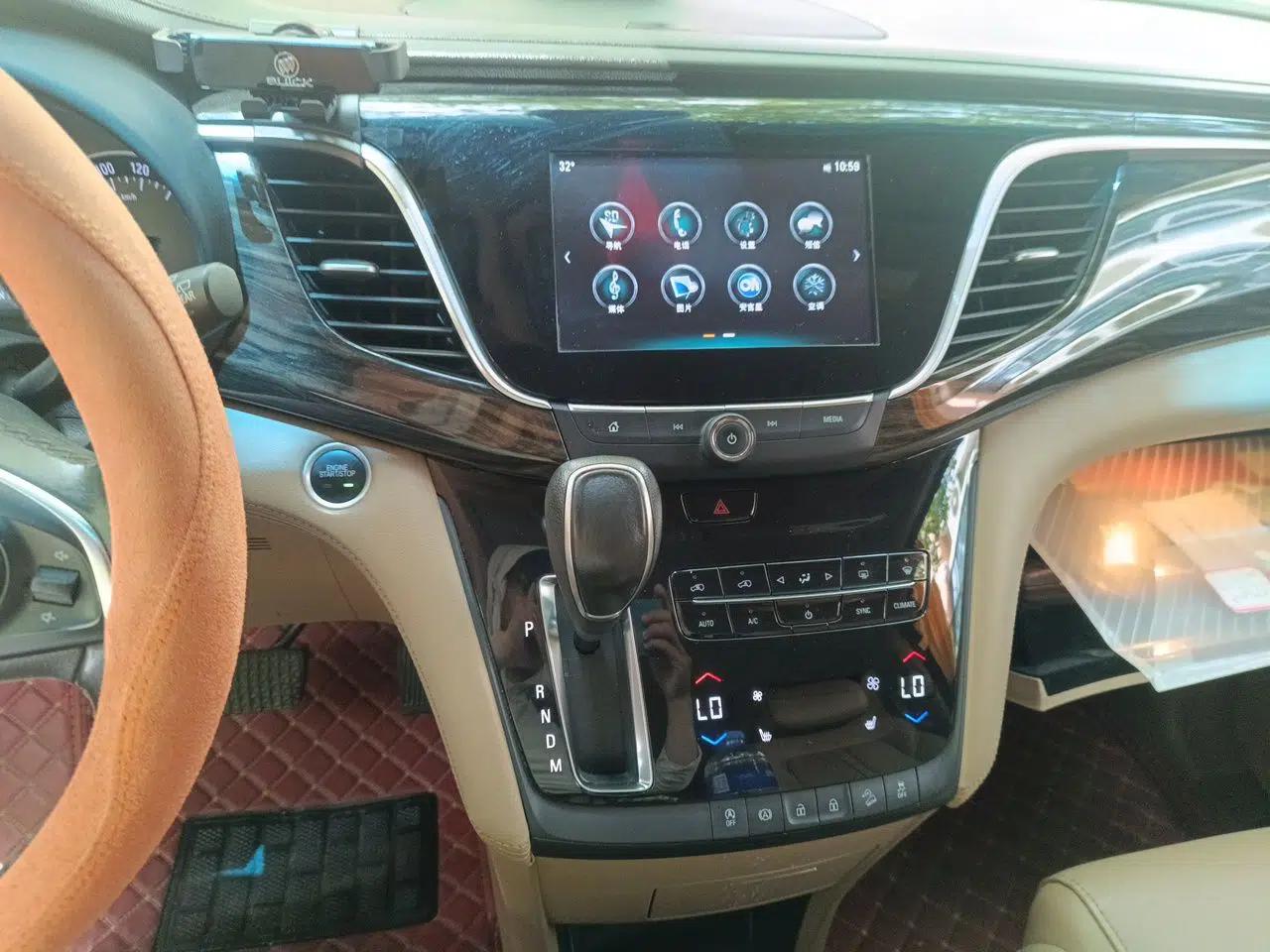 Buick GL8 2017 ES 28T Luxury Model China V Standard — миниатюра 13