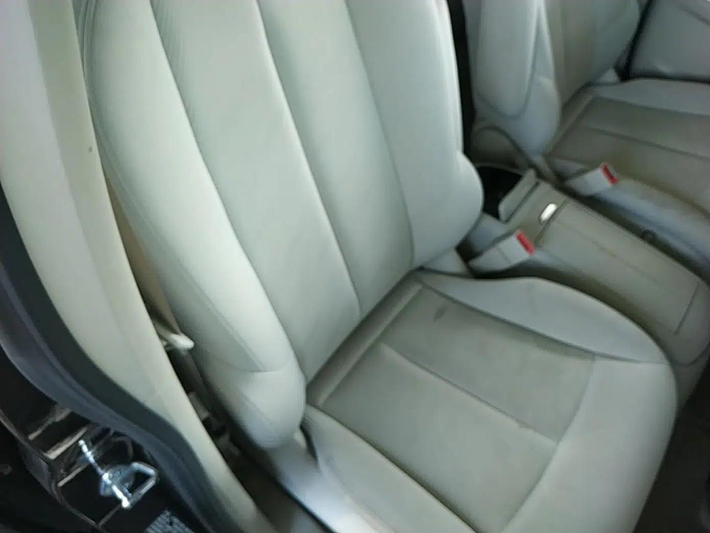 Buick GL8 2020 Land Cruiser Executive Class 652T Comfort Model — миниатюра 25