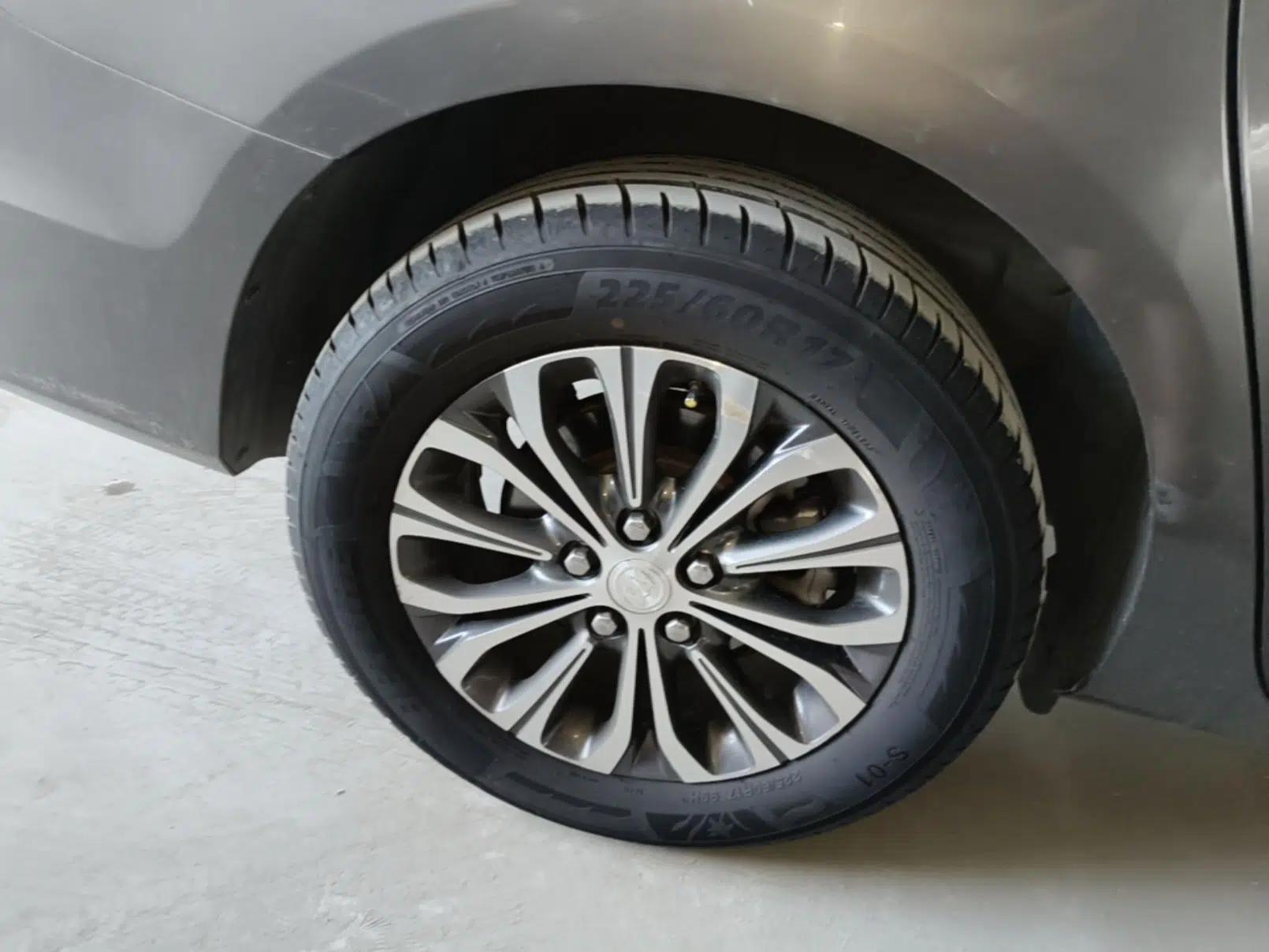 Buick GL8 2021 Land Cruiser Executive Class 652T Comfort Model — миниатюра 11