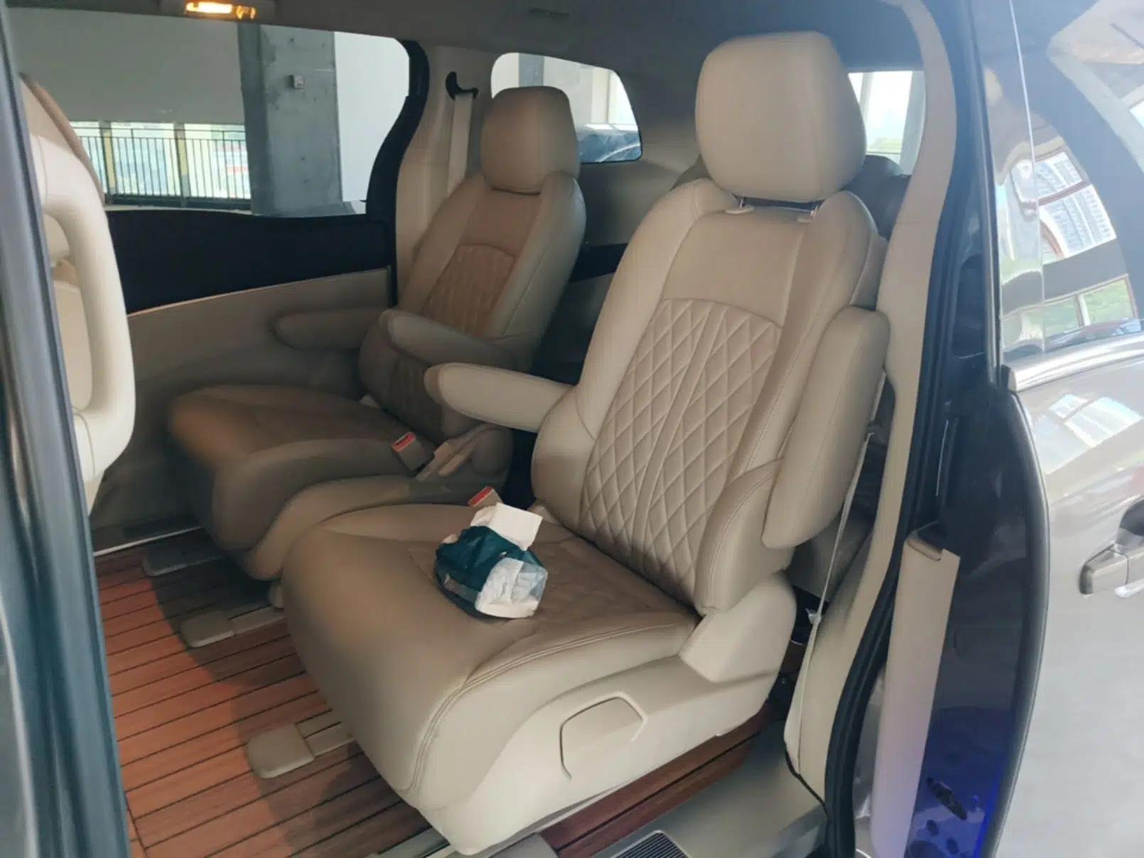 Buick GL8 2021 Land Cruiser Executive Class 652T Comfort Model — миниатюра 20