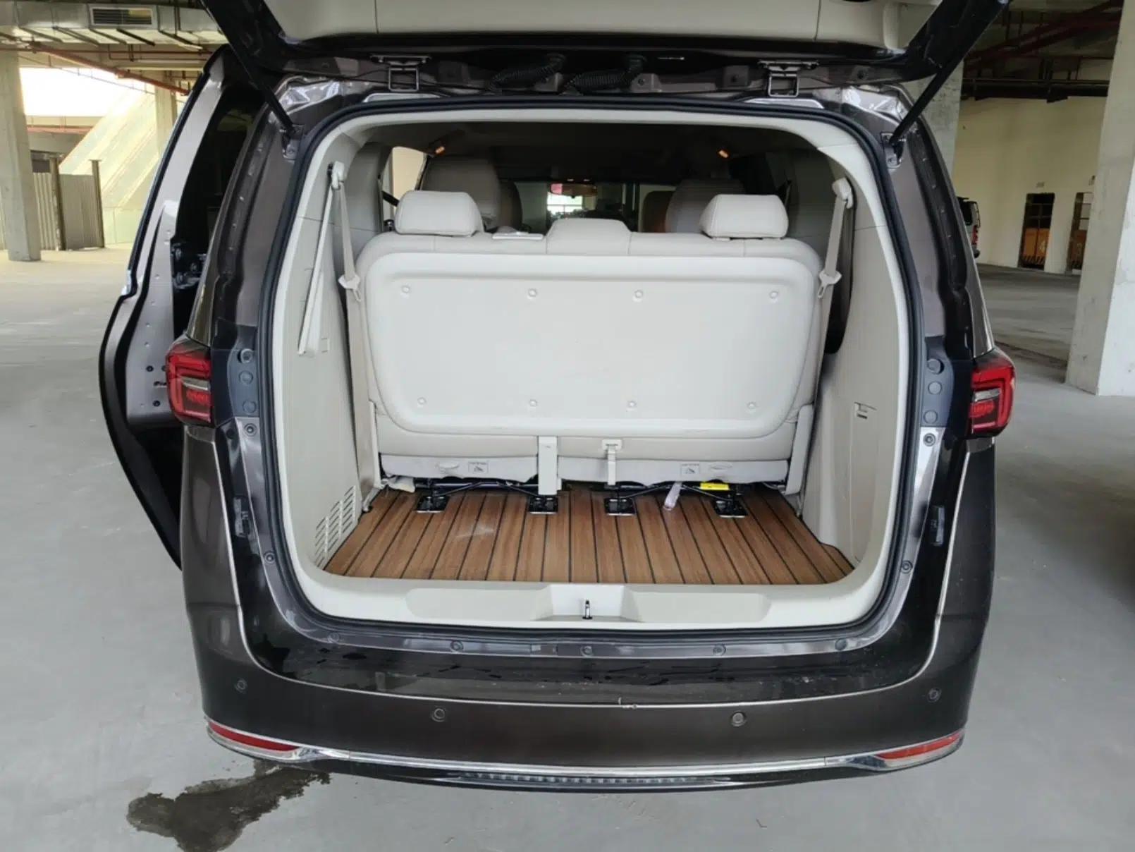 Buick GL8 2021 Land Cruiser Executive Class 652T Comfort Model — миниатюра 22