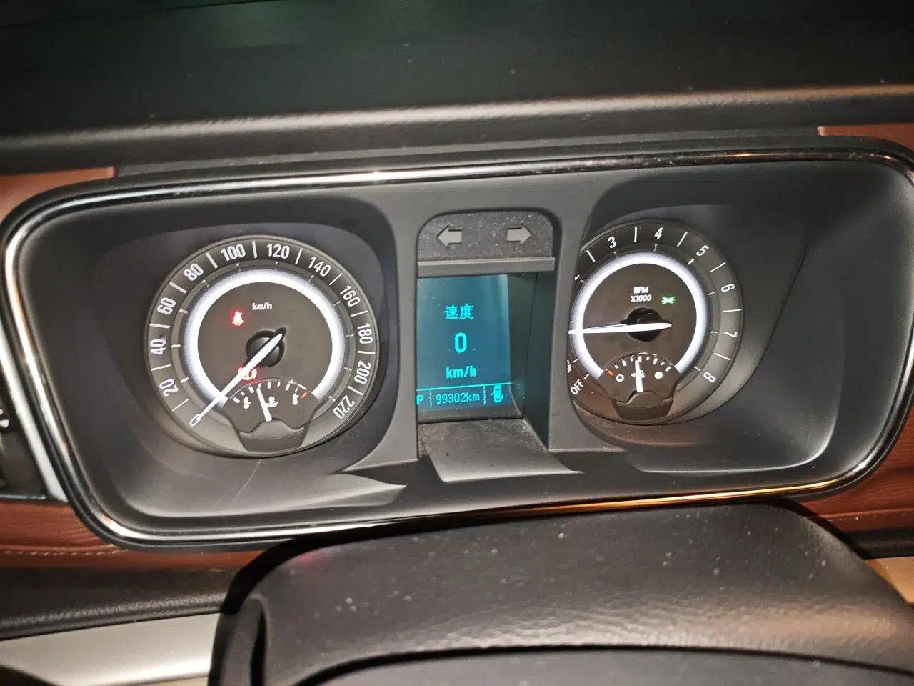 Buick GL8 2017 25S Luxury Version China V Standard — миниатюра 11