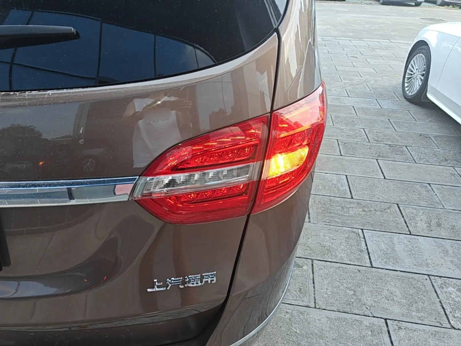Buick GL8 2018 28T Prestige Version China VI Standard — миниатюра 9