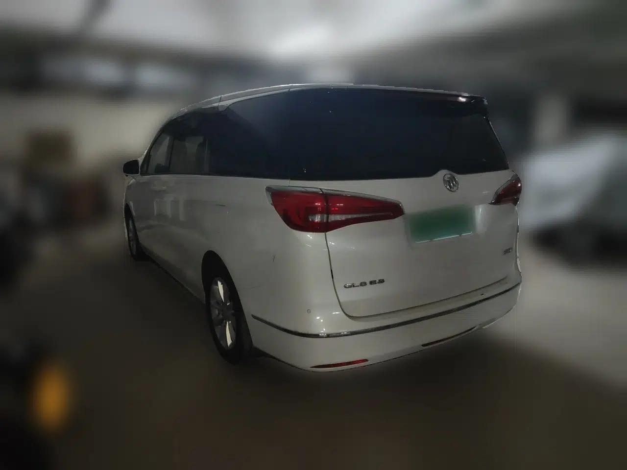 Buick GL8 2017 ES 28T Comfort Model China V Standard — миниатюра 4