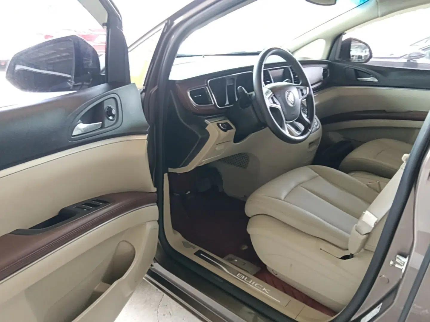 Buick GL8 2017 25S Prestige Version China V Standard — миниатюра 18