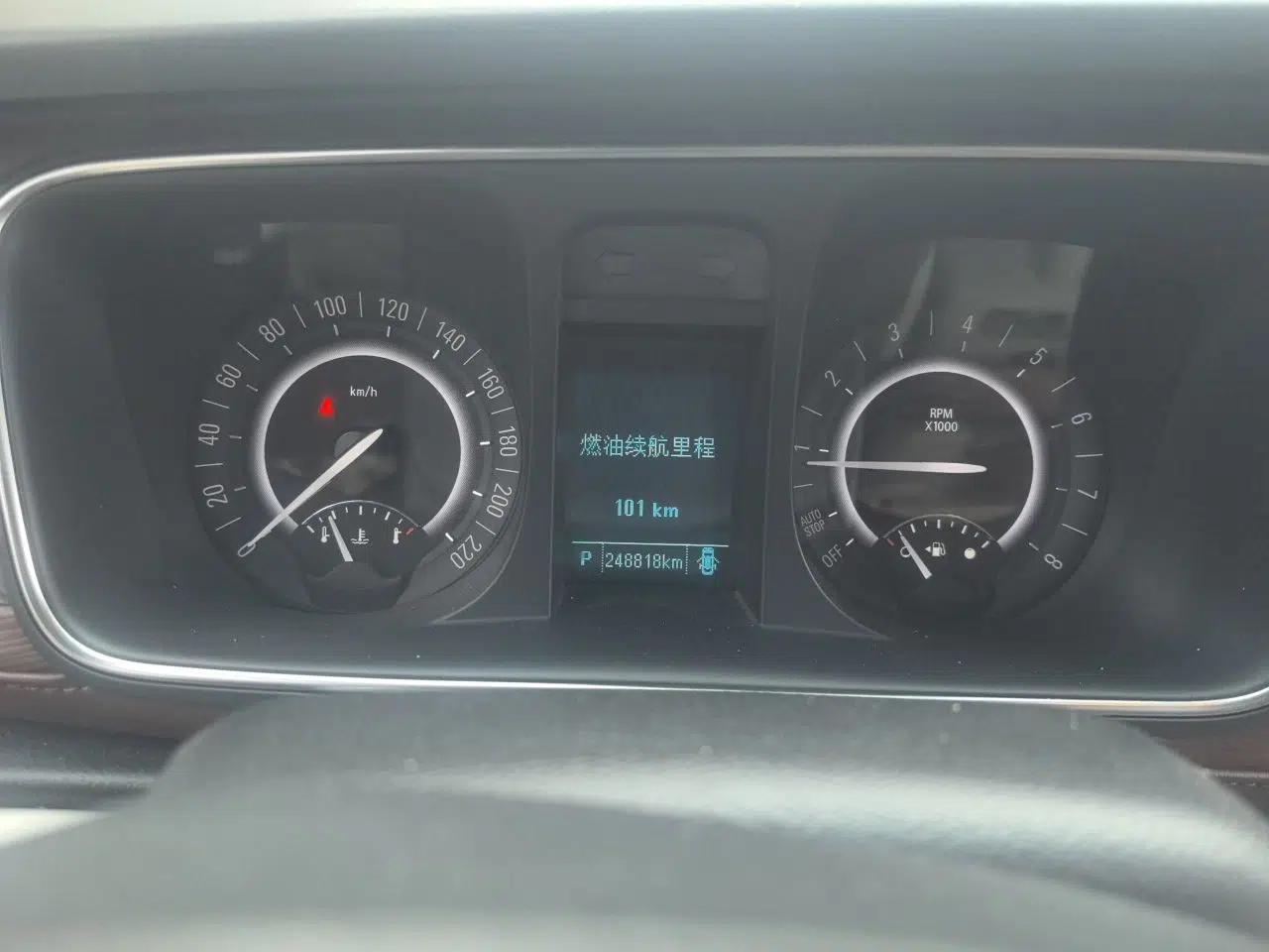 Buick GL8 2017 25S Luxury Version China V Standard — миниатюра 11