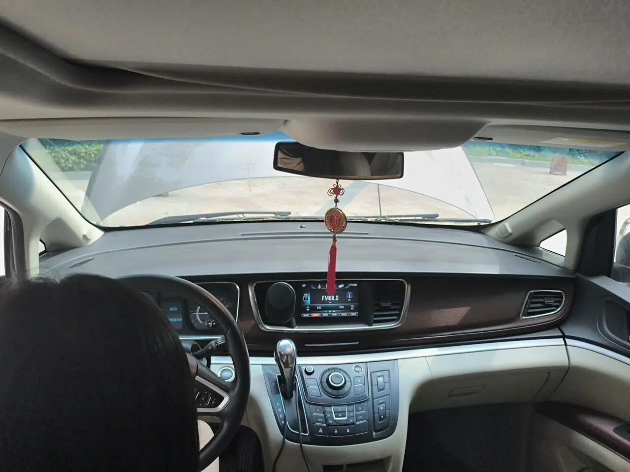 Buick GL8 2017 25S Comfort Version China V Standard — миниатюра 9