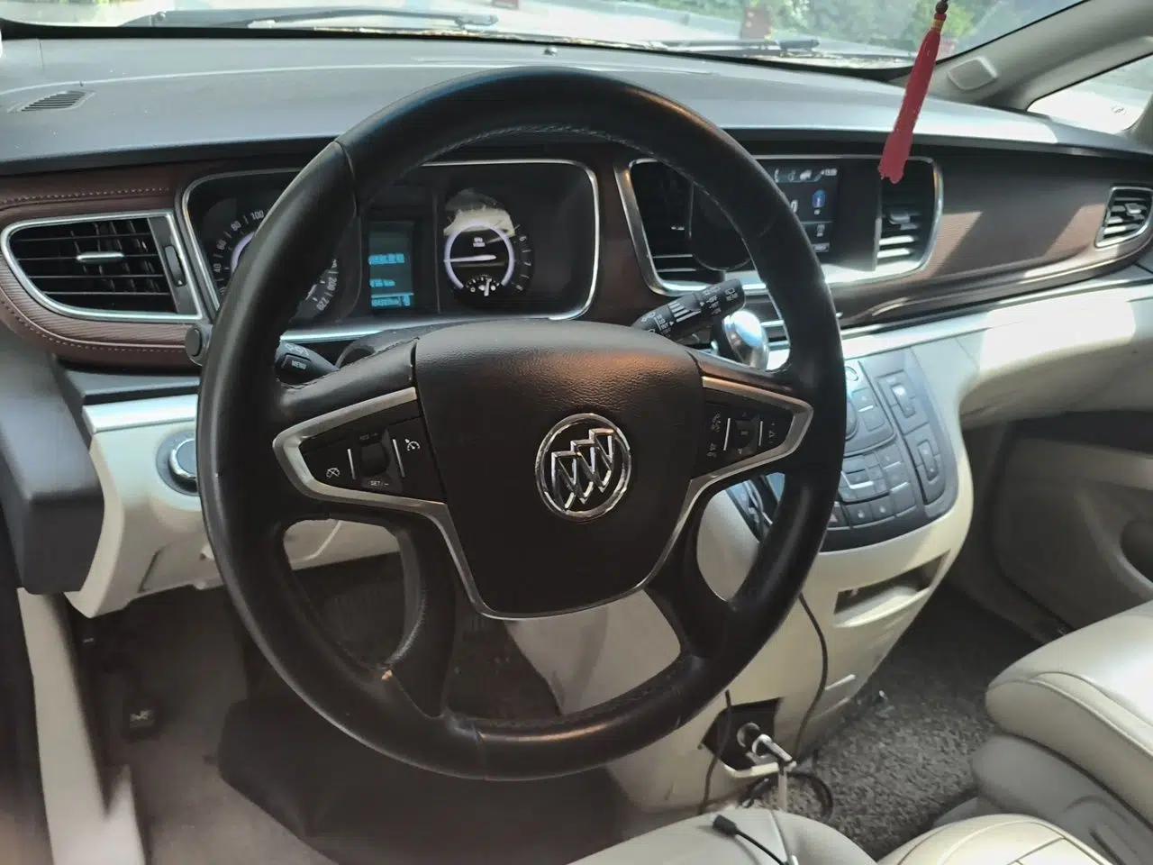 Buick GL8 2017 25S Comfort Version China V Standard — миниатюра 10