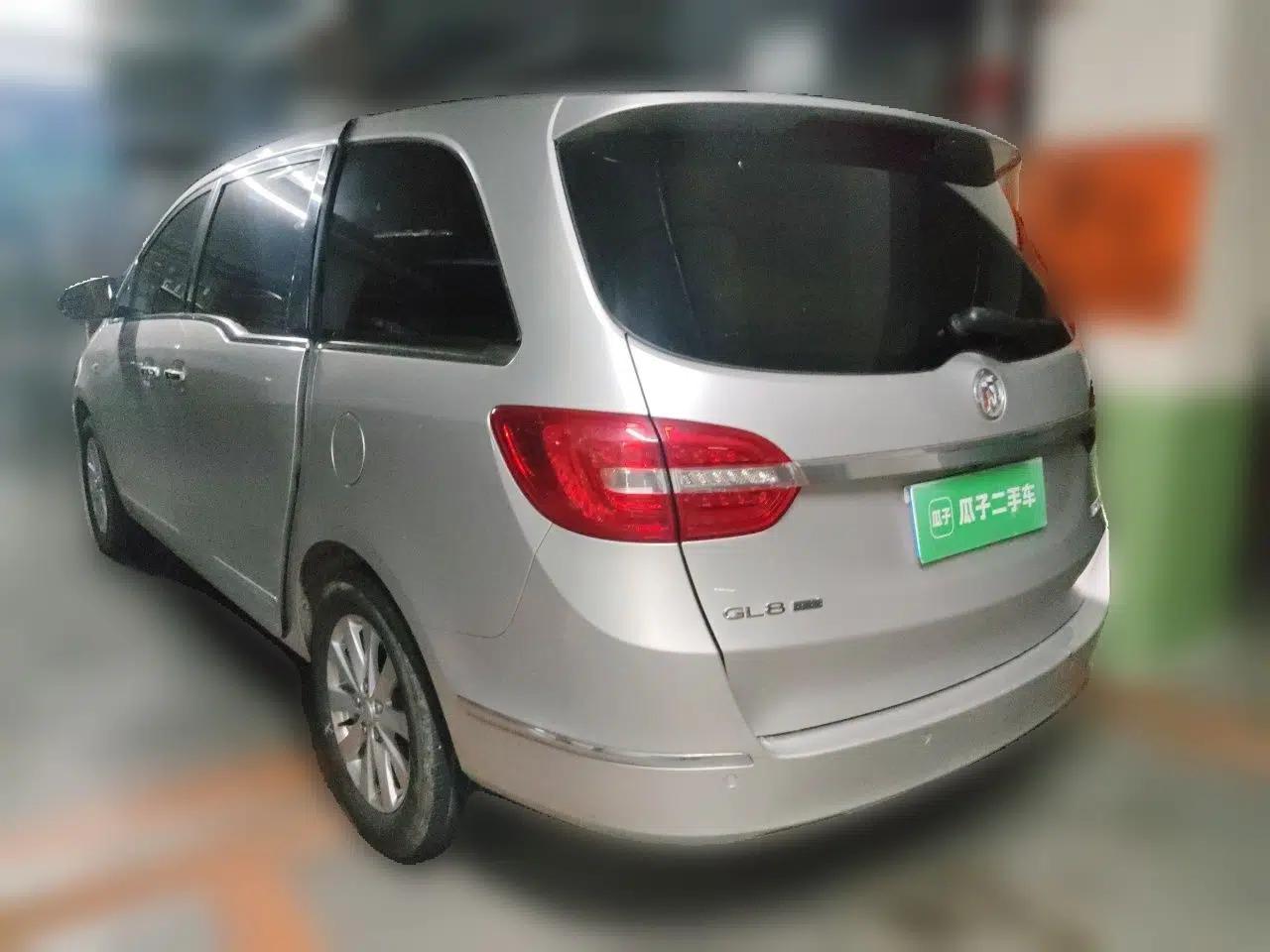 Buick GL8 2017 25S Luxury Version China V Standard — миниатюра 4