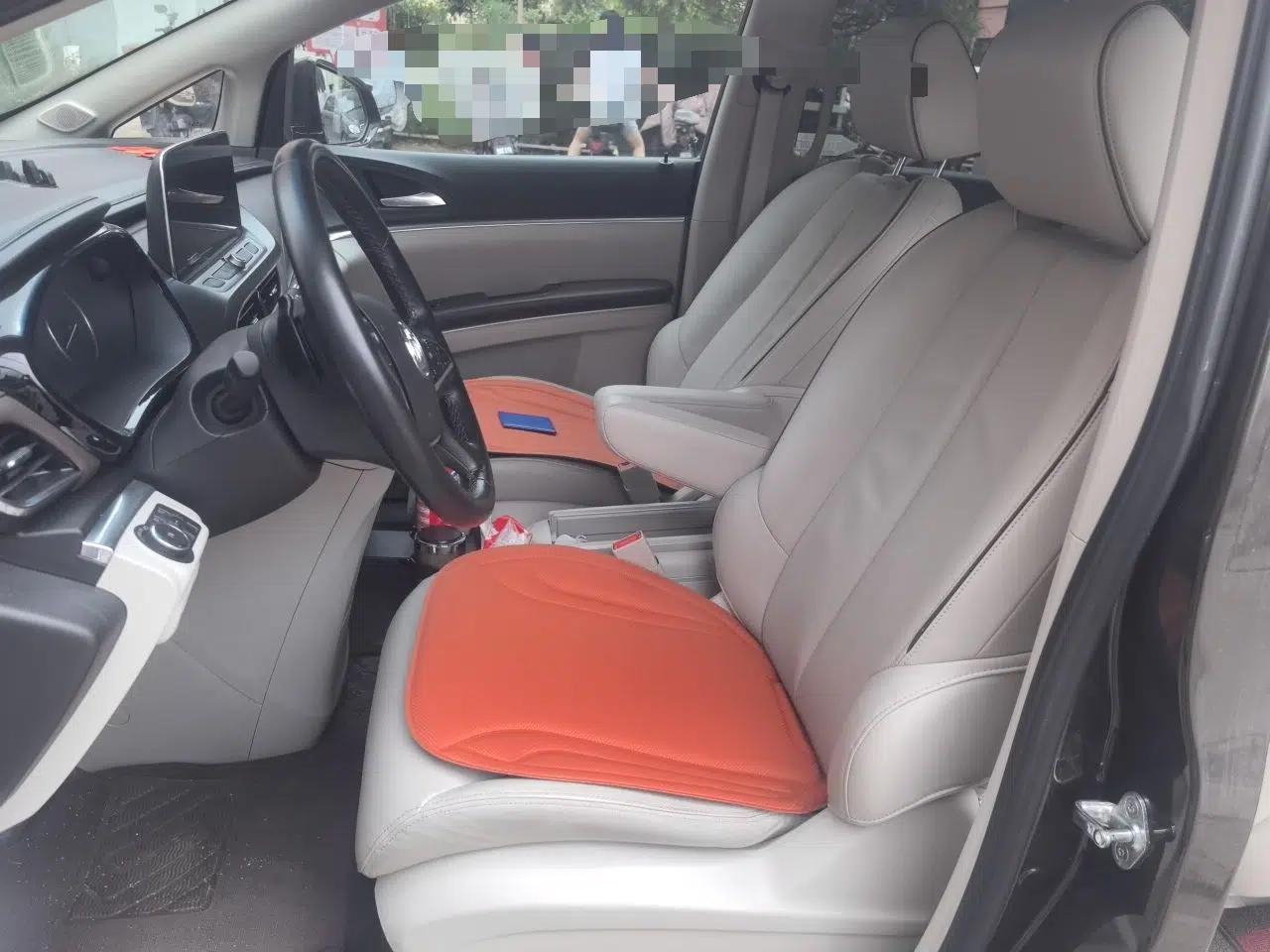 Buick GL8 2021 Land Cruiser Executive Class 652T Luxury Model — миниатюра 15