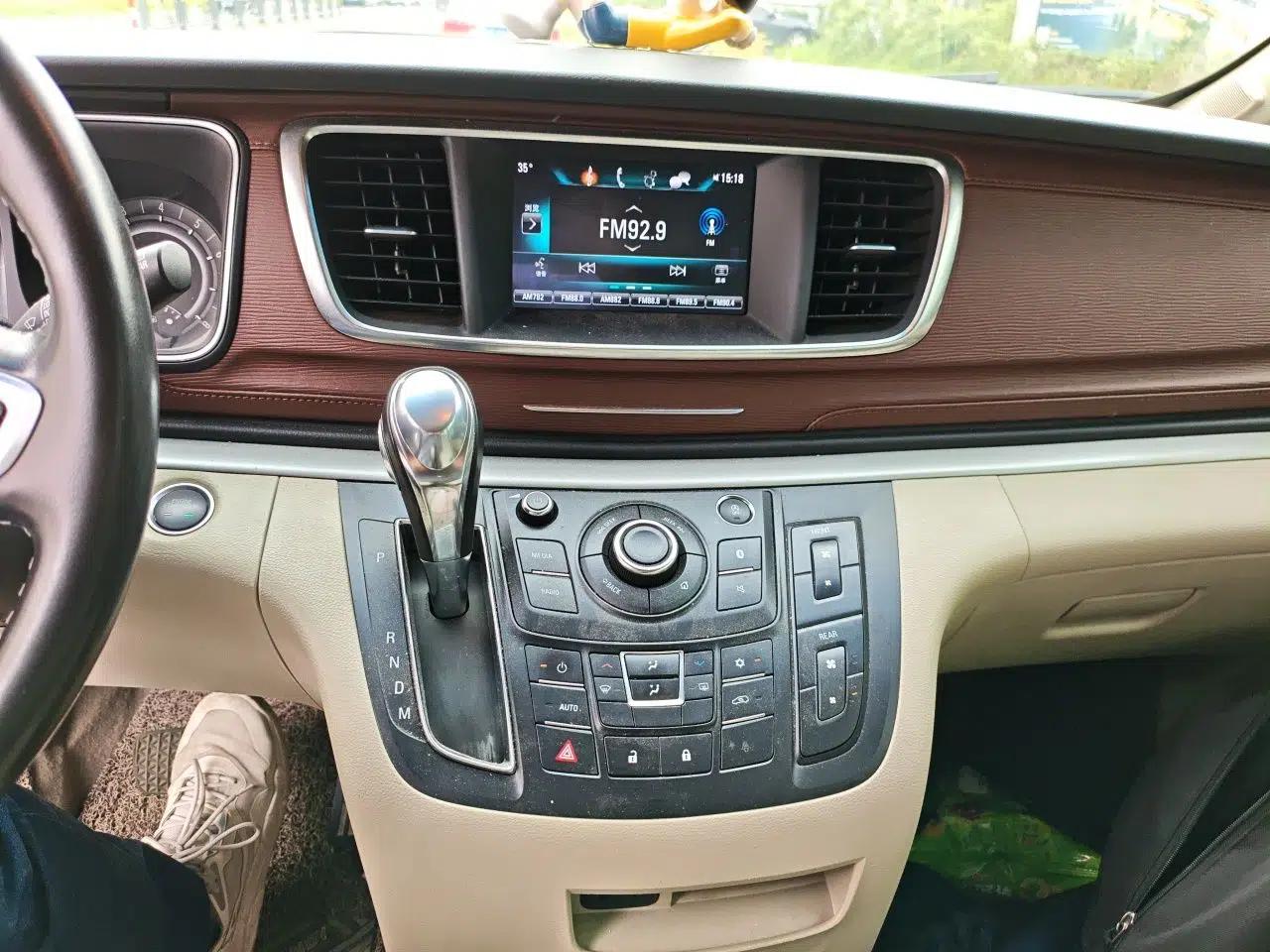 Buick GL8 2018 28T Luxury Model China VI Standard — миниатюра 13