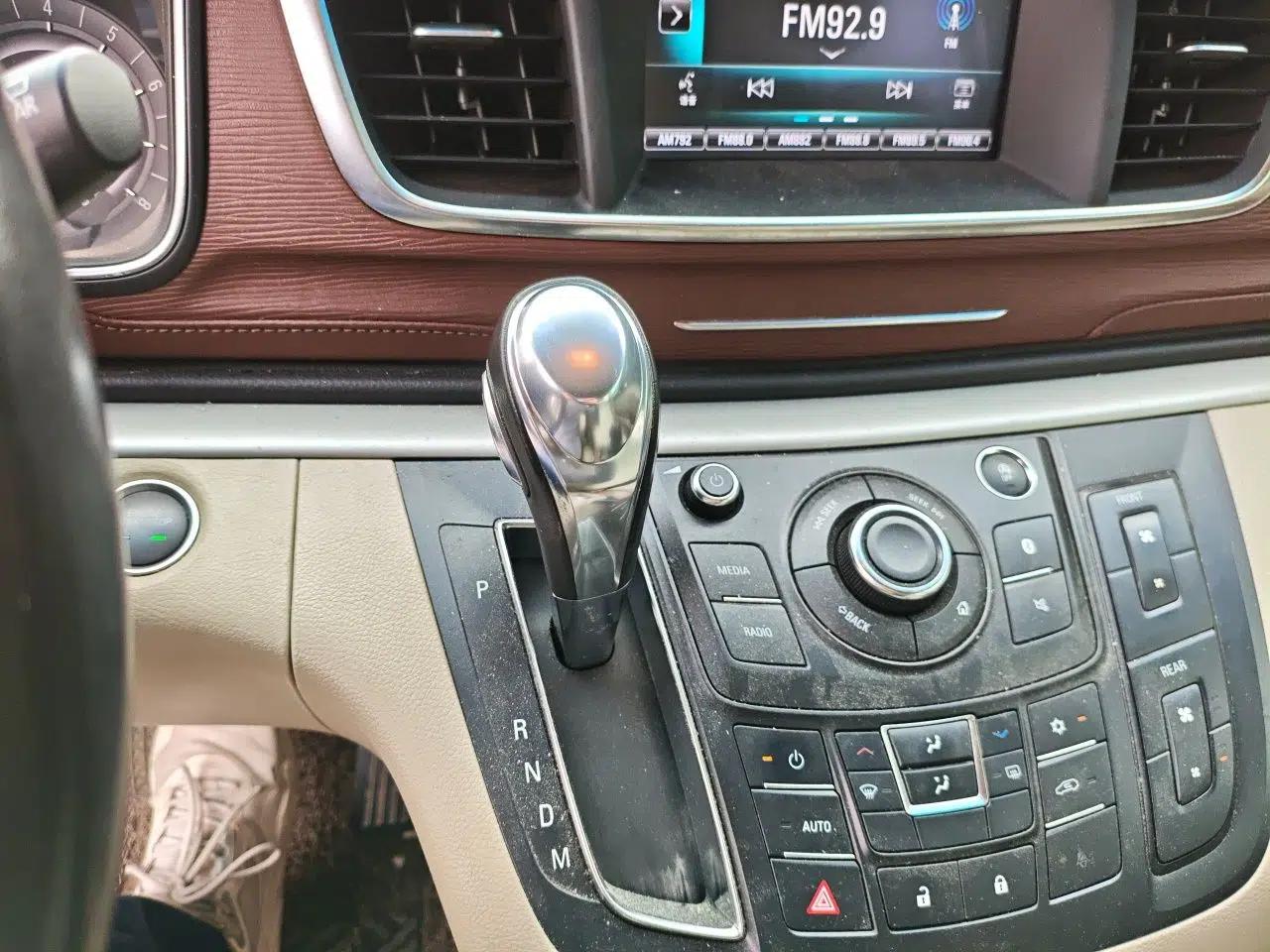 Buick GL8 2018 28T Luxury Model China VI Standard — миниатюра 14