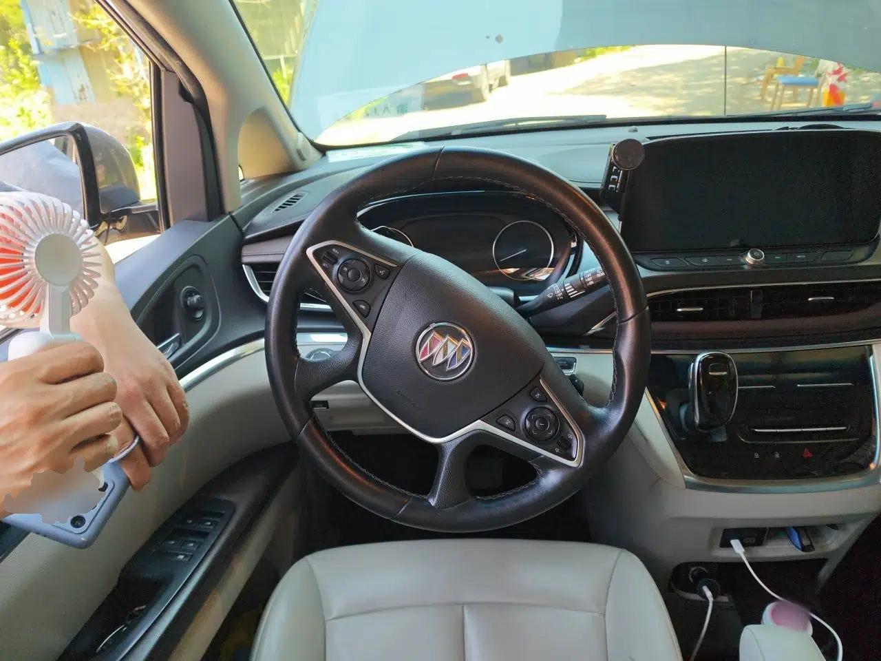 Buick GL8 2020 Land Business Class 652T Luxury Model — миниатюра 10