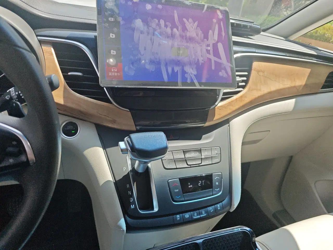Buick GL8 2018 ES 28T Comfort Model China VI Standard — миниатюра 13