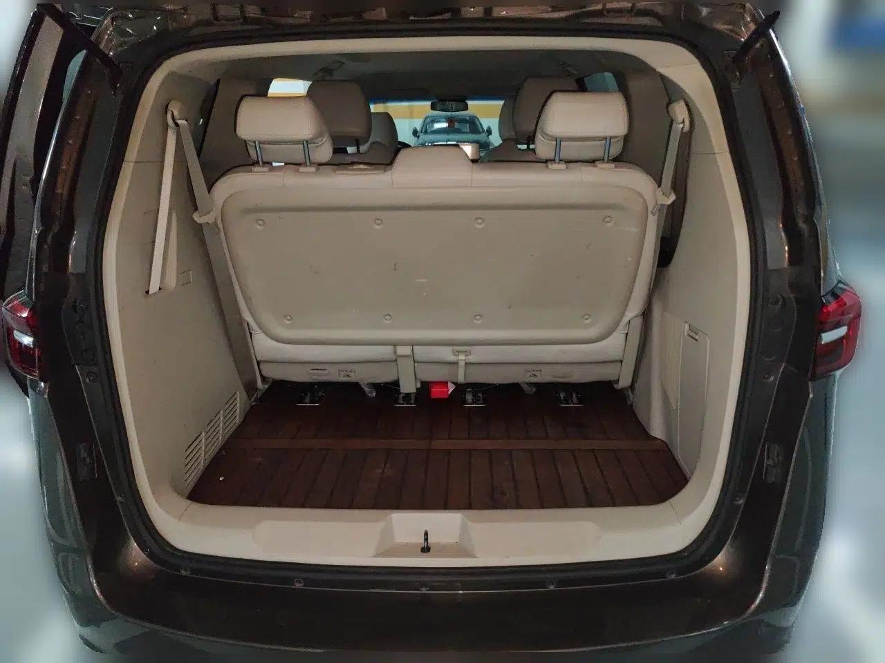 Buick GL8 2023 Land Executive Class Smart Enjoyment Model — миниатюра 19