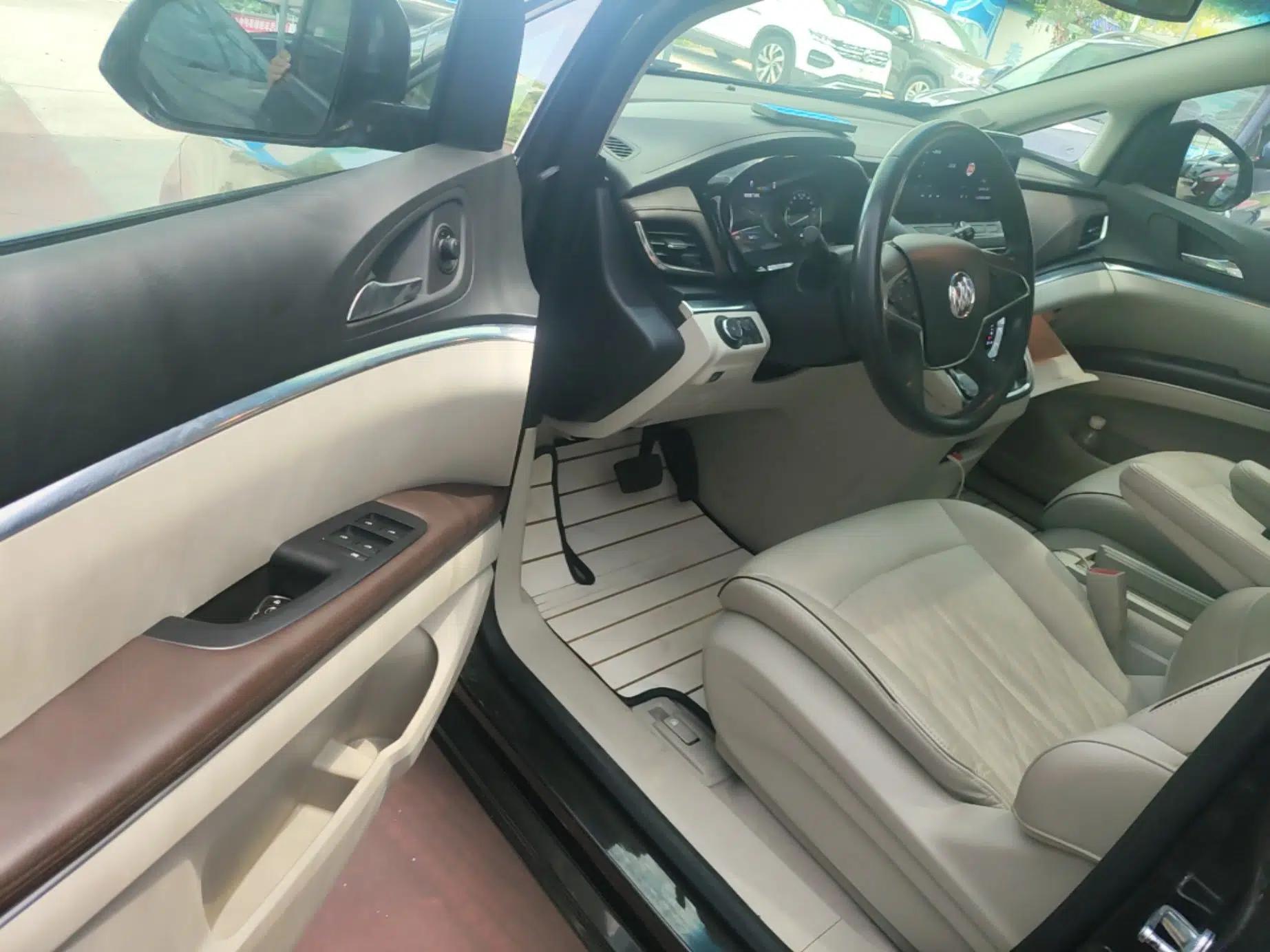 Buick GL8 2022 Land Business Class 652T Luxury Model — миниатюра 18