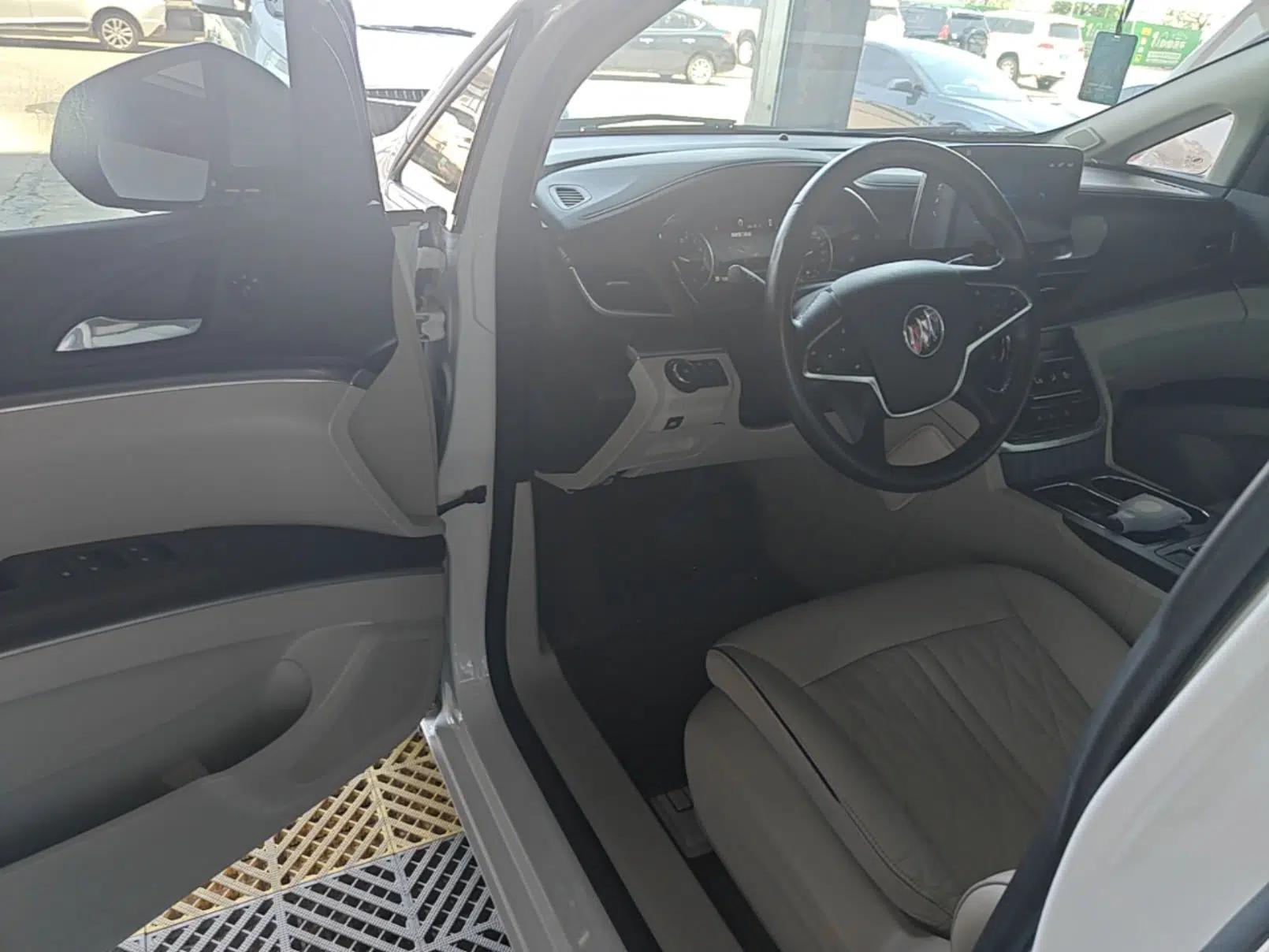 Buick GL8 2022 Land Business Class 652T Luxury Model — миниатюра 18