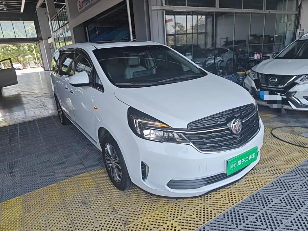 Buick GL8 2022 Land Business Class 652T Luxury Model — миниатюра 3