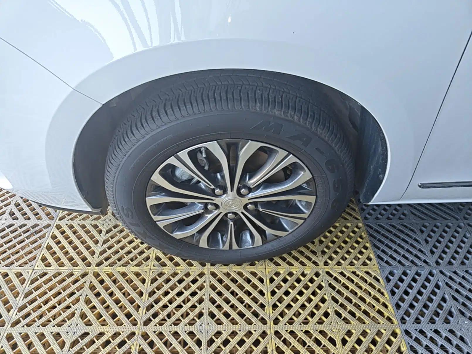 Buick GL8 2022 Land Business Class 652T Luxury Model — миниатюра 10