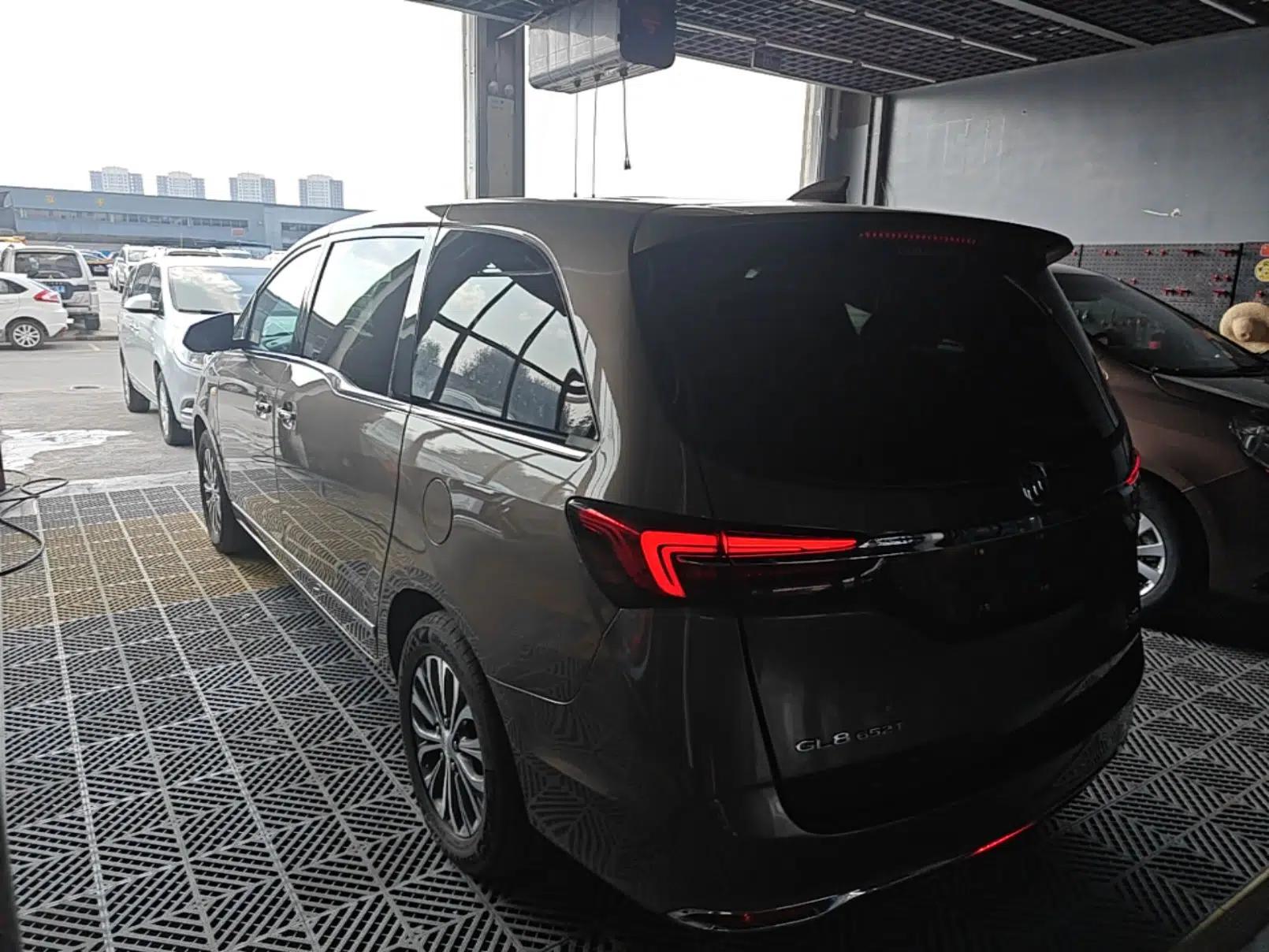 Buick GL8 2021 Land Cruiser Executive Class 652T Luxury Model — миниатюра 4