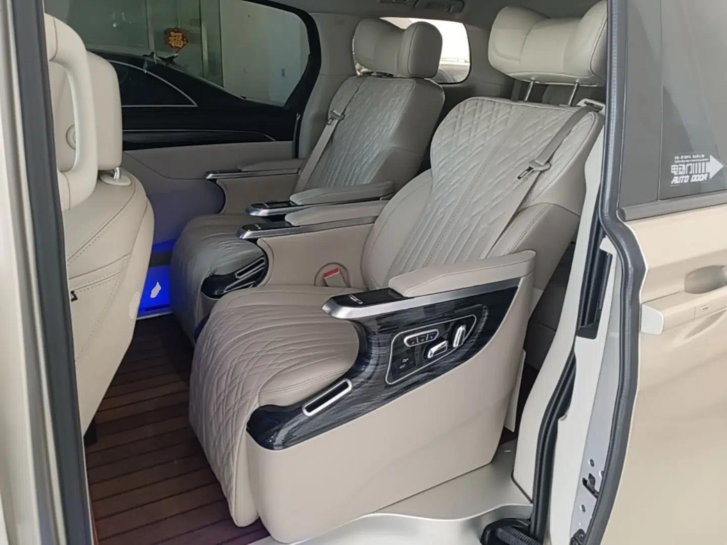 Buick GL8 2021 ES Landtrek 653T Comfort Edition — миниатюра 20
