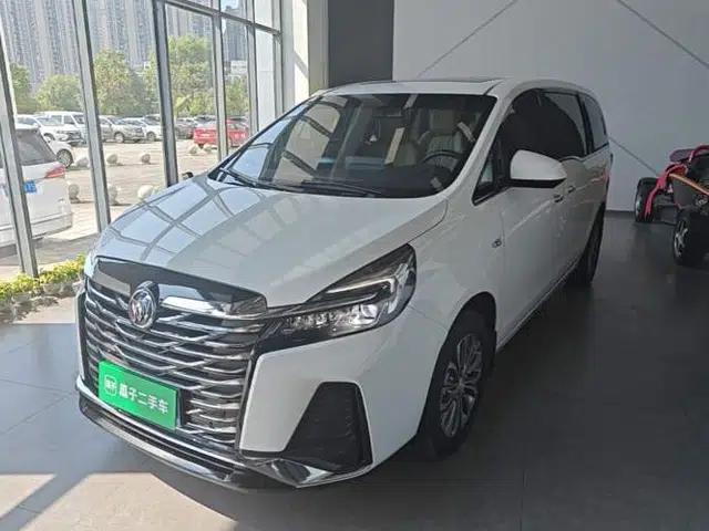 Buick GL8 2023 Facelifted Land Cruiser Executive Luxury Version