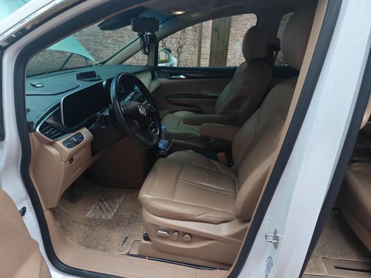 Buick GL8 2021 ES Land Cruiser 653T Luxury Edition — миниатюра 15