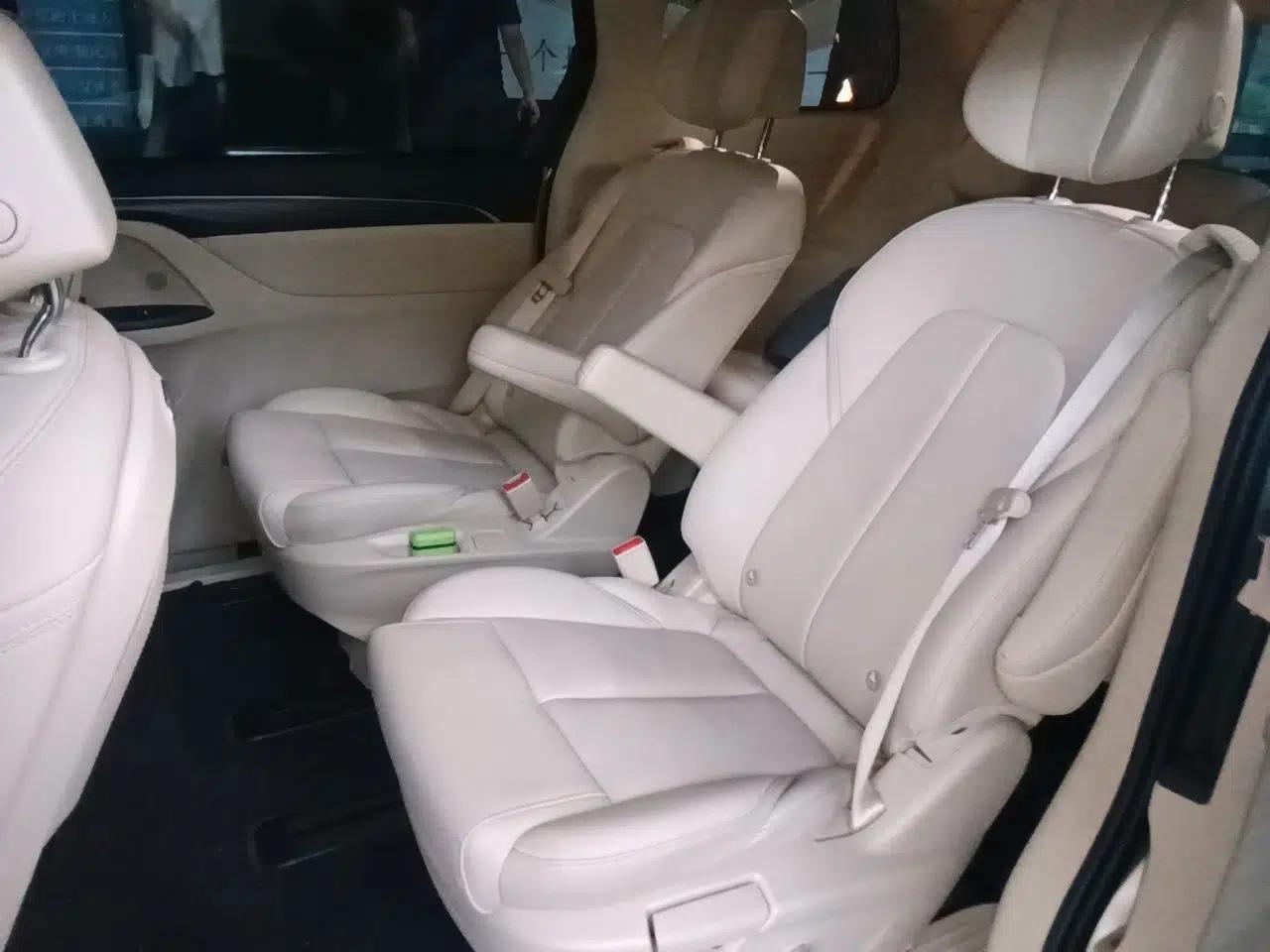 Buick GL8 2021 ES Land Cruiser 653T Luxury Edition — миниатюра 17