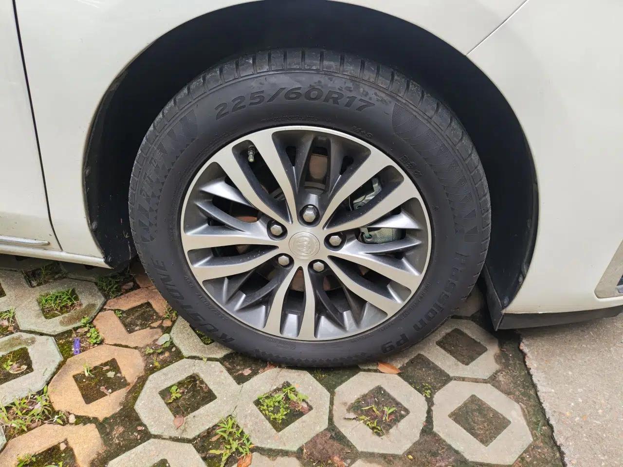 Buick GL8 2022 ES Landtrek 653T Comfort Edition — миниатюра 8