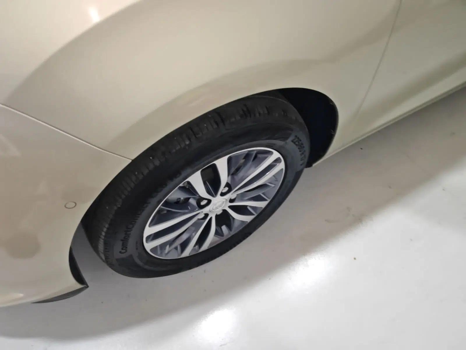 Buick GL8 2021 ES Land Cruiser 653T Luxury Edition — миниатюра 10