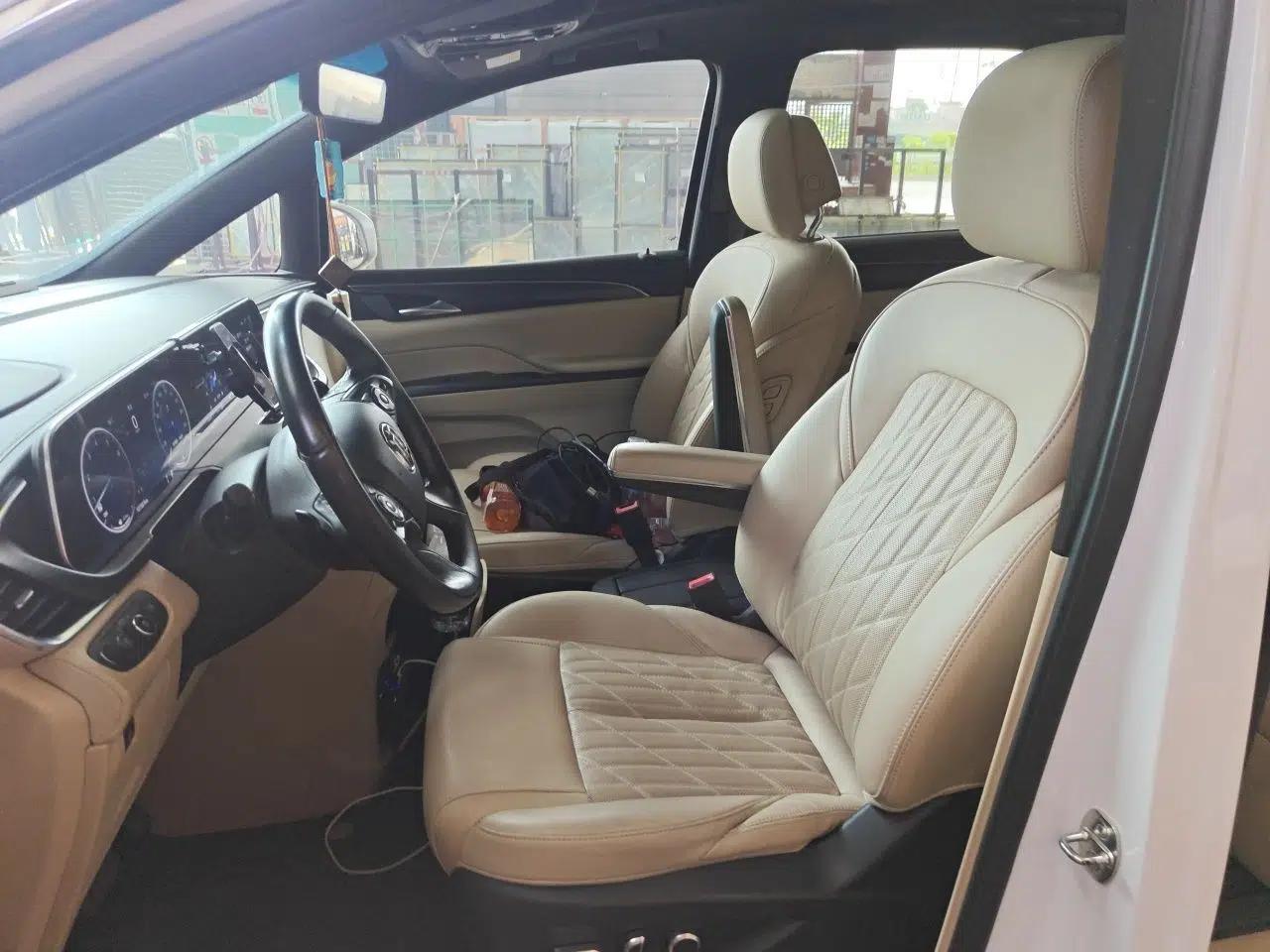 Buick GL8 2022 ES Land Cruiser 653T Luxury Model — миниатюра 15