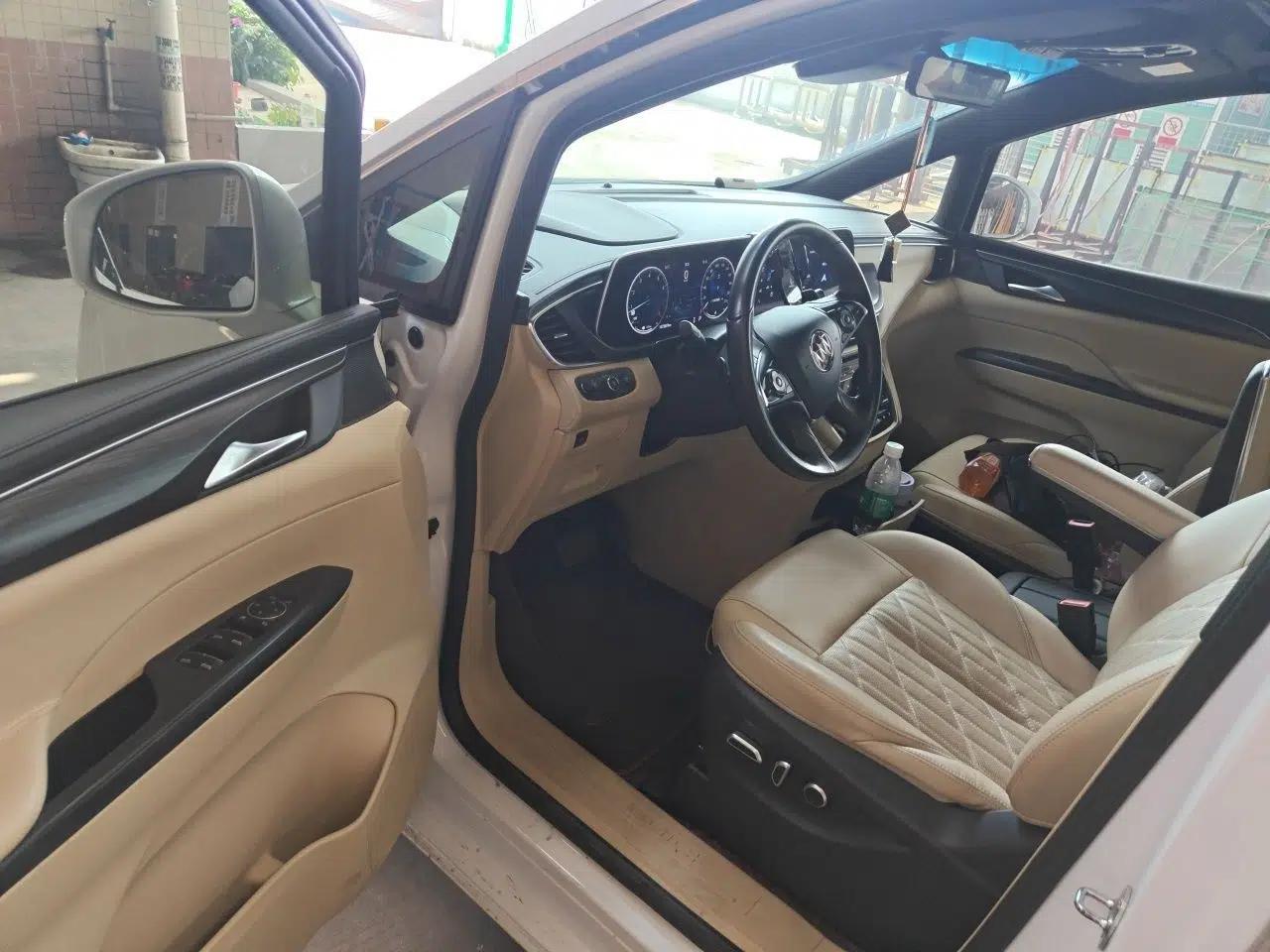 Buick GL8 2022 ES Land Cruiser 653T Luxury Model — миниатюра 16