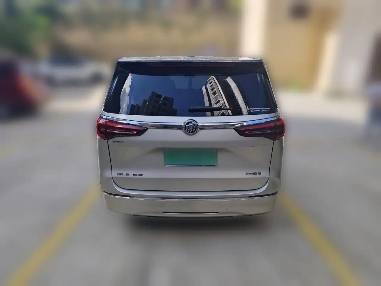Buick GL8 2020 ES Land Cruiser 653T Flagship Model — миниатюра 5