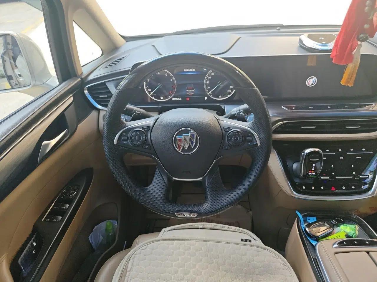Buick GL8 2020 ES Land Cruiser 653T Flagship Model — миниатюра 10