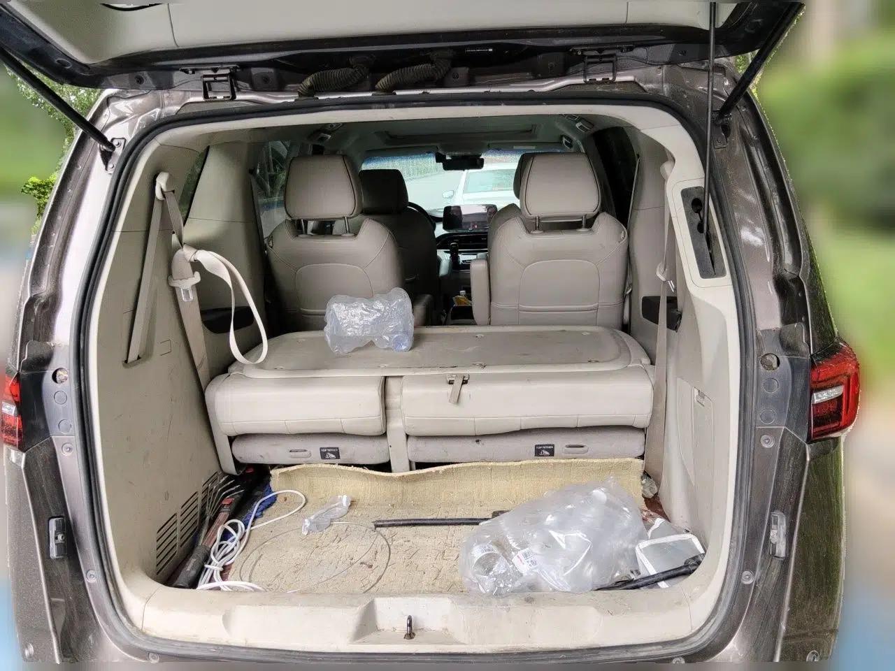 Buick GL8 2021 Land Cruiser Executive 652T Premium Model — миниатюра 19