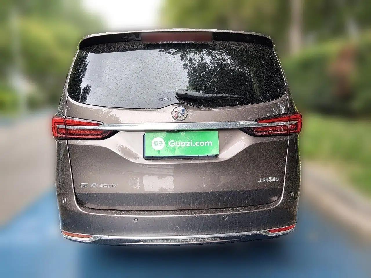 Buick GL8 2021 Land Cruiser Executive 652T Premium Model — миниатюра 5