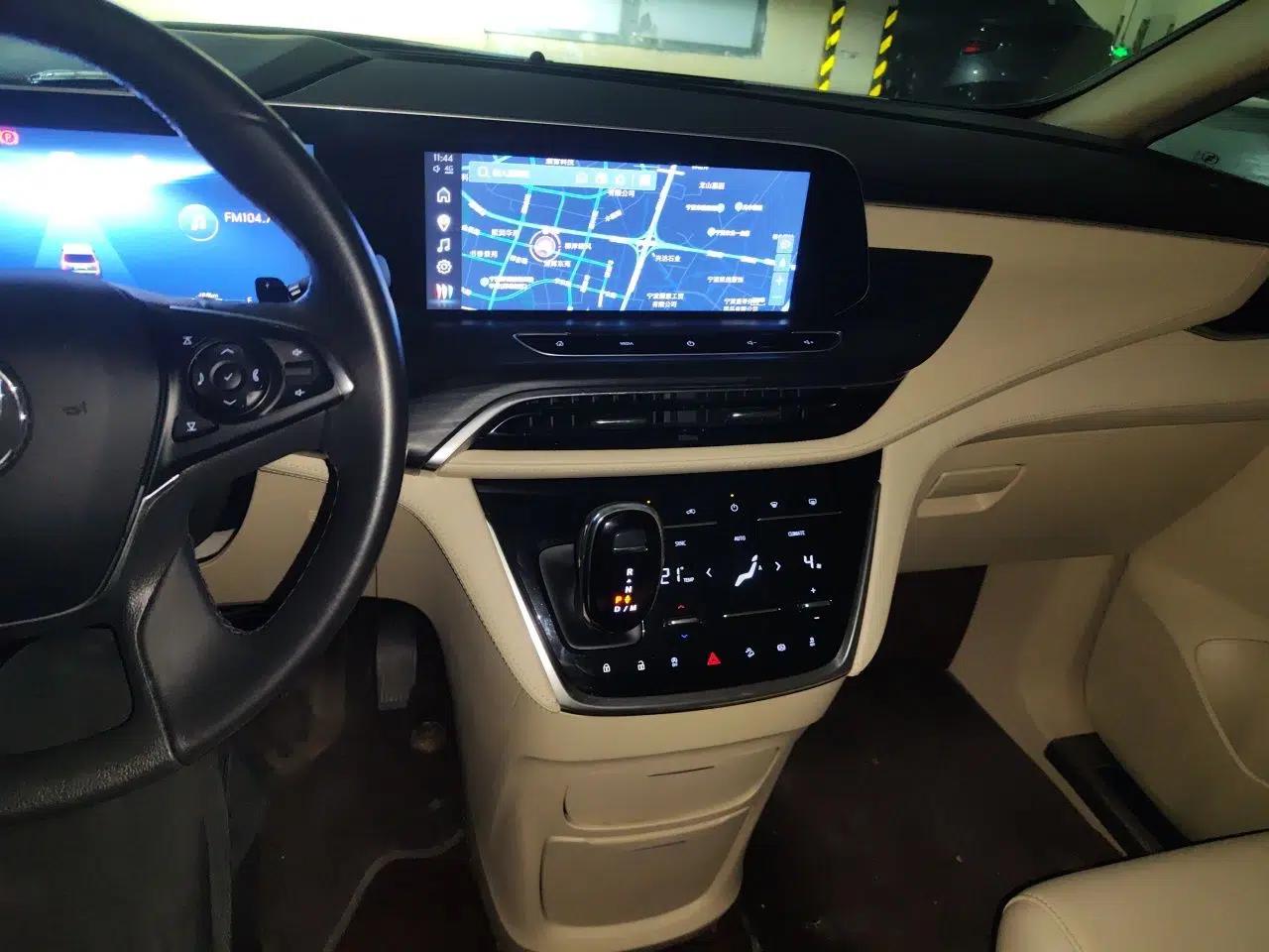 Buick GL8 2023 ES Lu Zun Deluxe Model — миниатюра 13