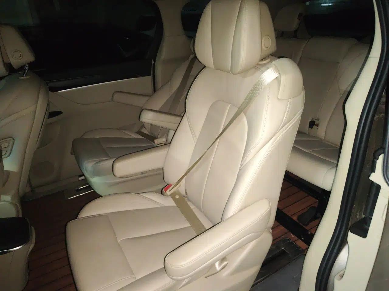 Buick GL8 2023 ES Lu Zun Deluxe Model — миниатюра 17